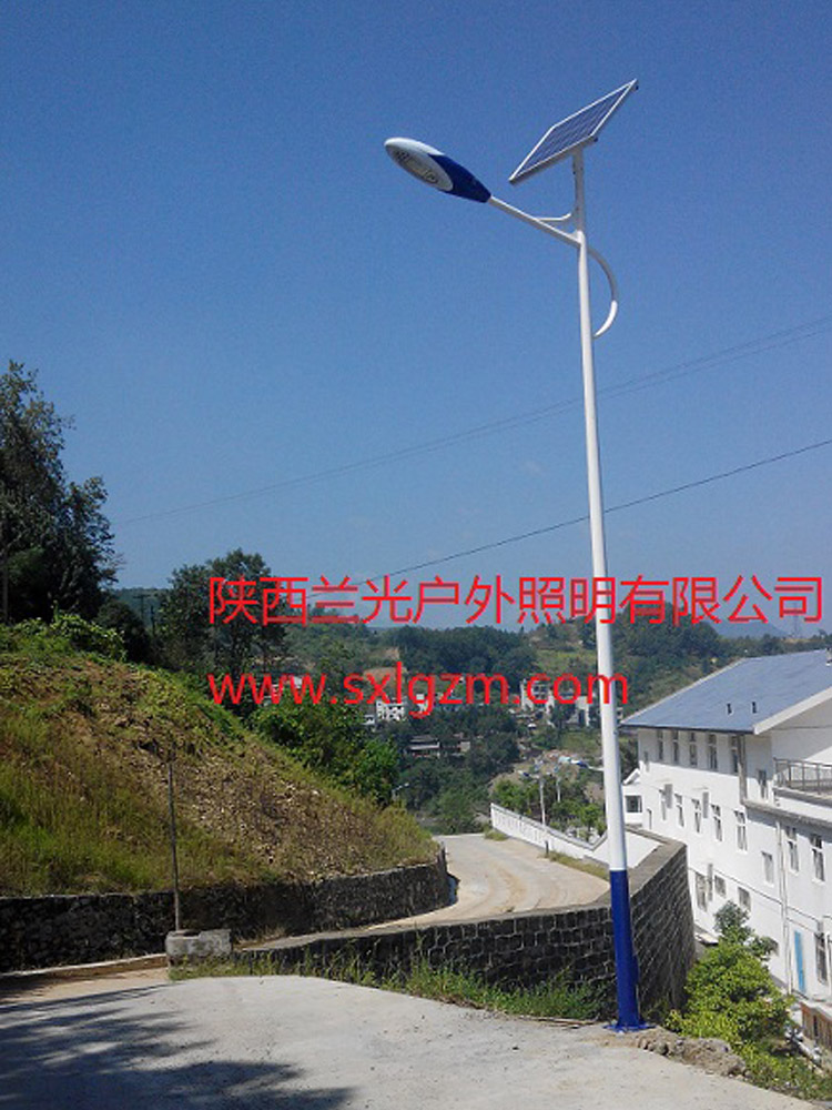 6米太陽(yáng)能路燈 6米太陽(yáng)能路燈